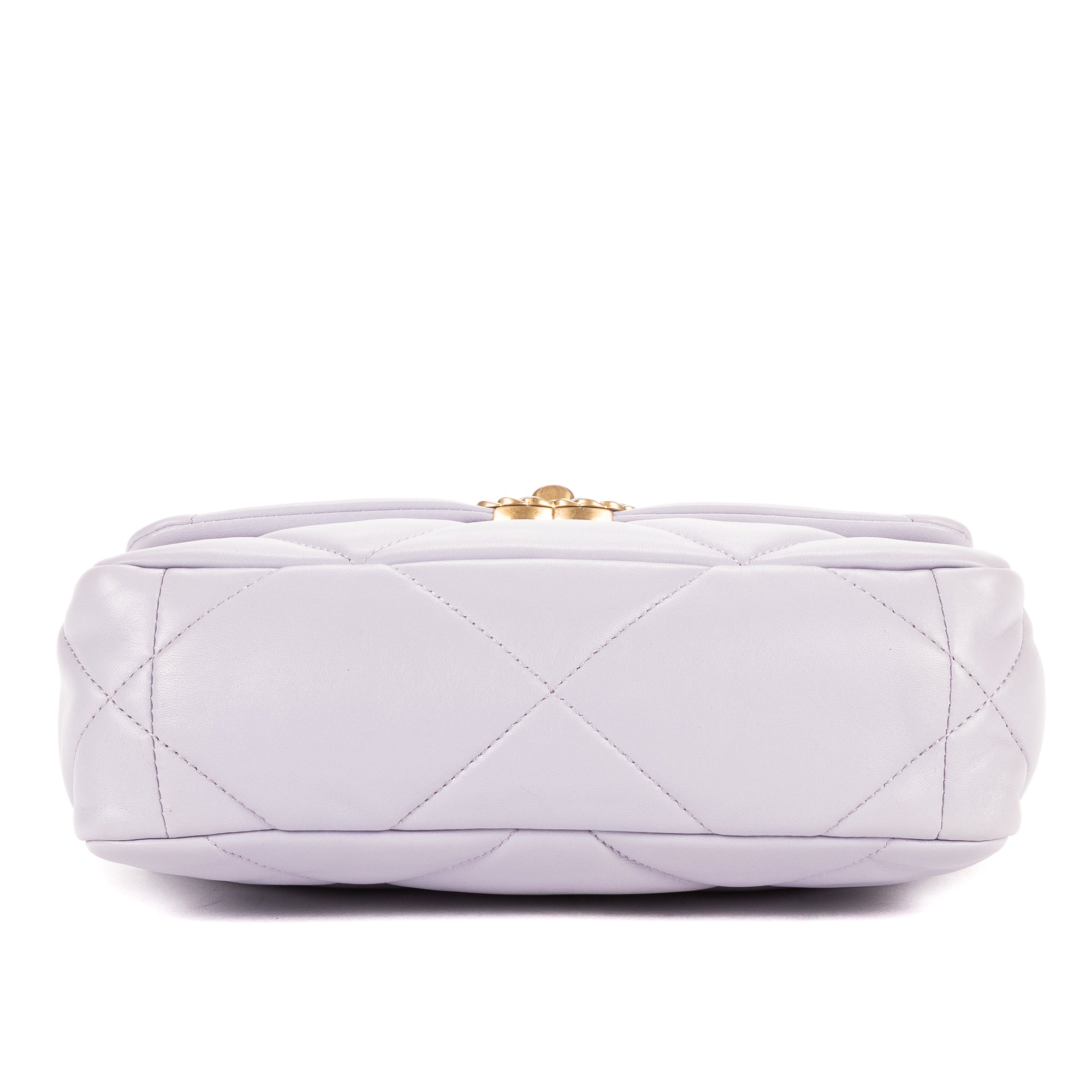 Shoulder Bag Classic 19 Flap Purple Lambskin Quilted Leather