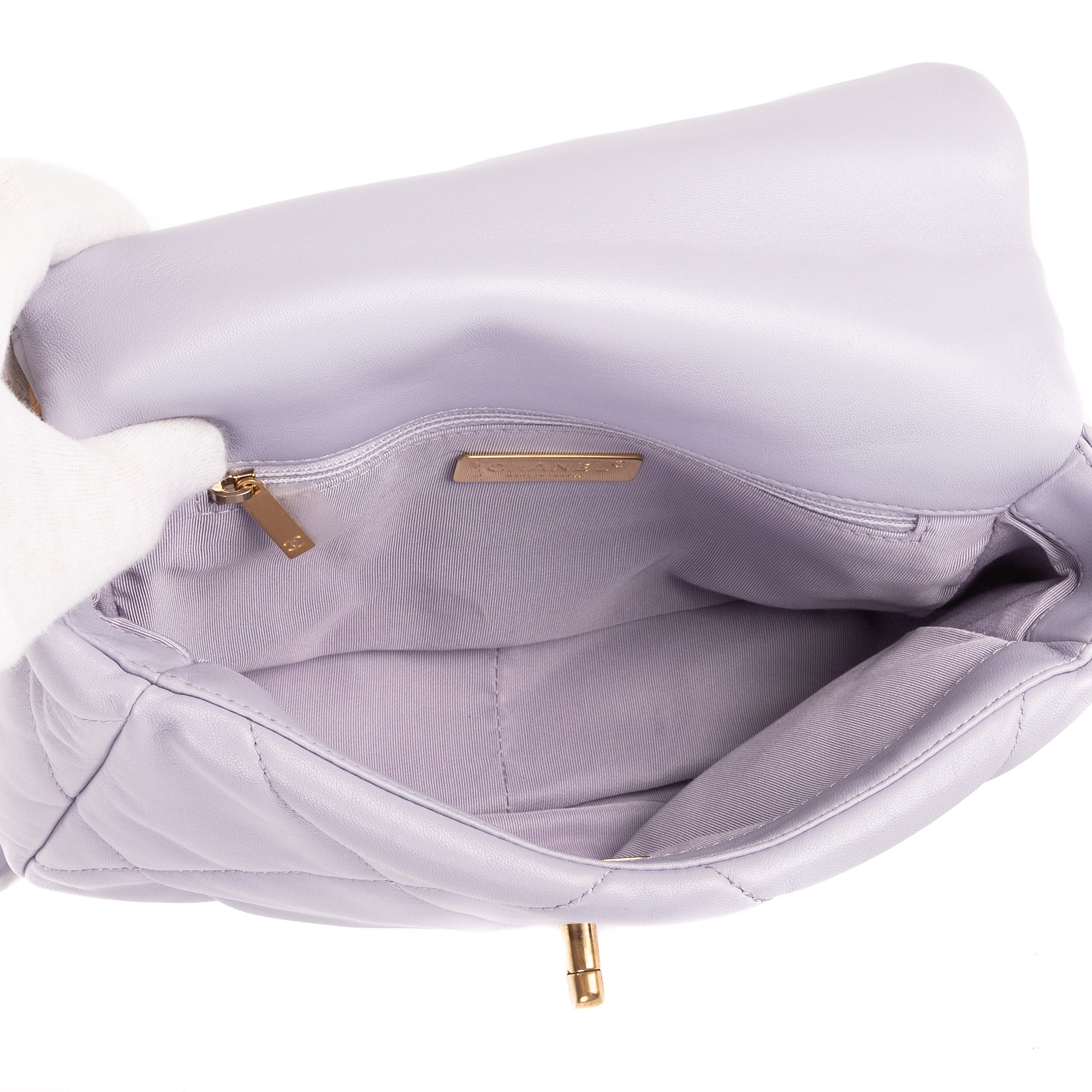 Shoulder Bag Classic 19 Flap Purple Lambskin Quilted Leather