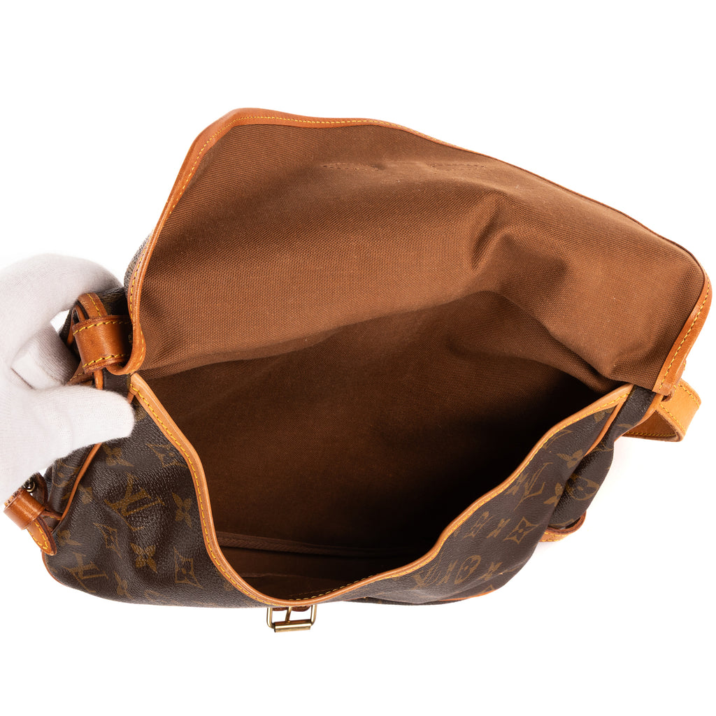 Crossbody Saumur PM Brown Monogram Canvas
