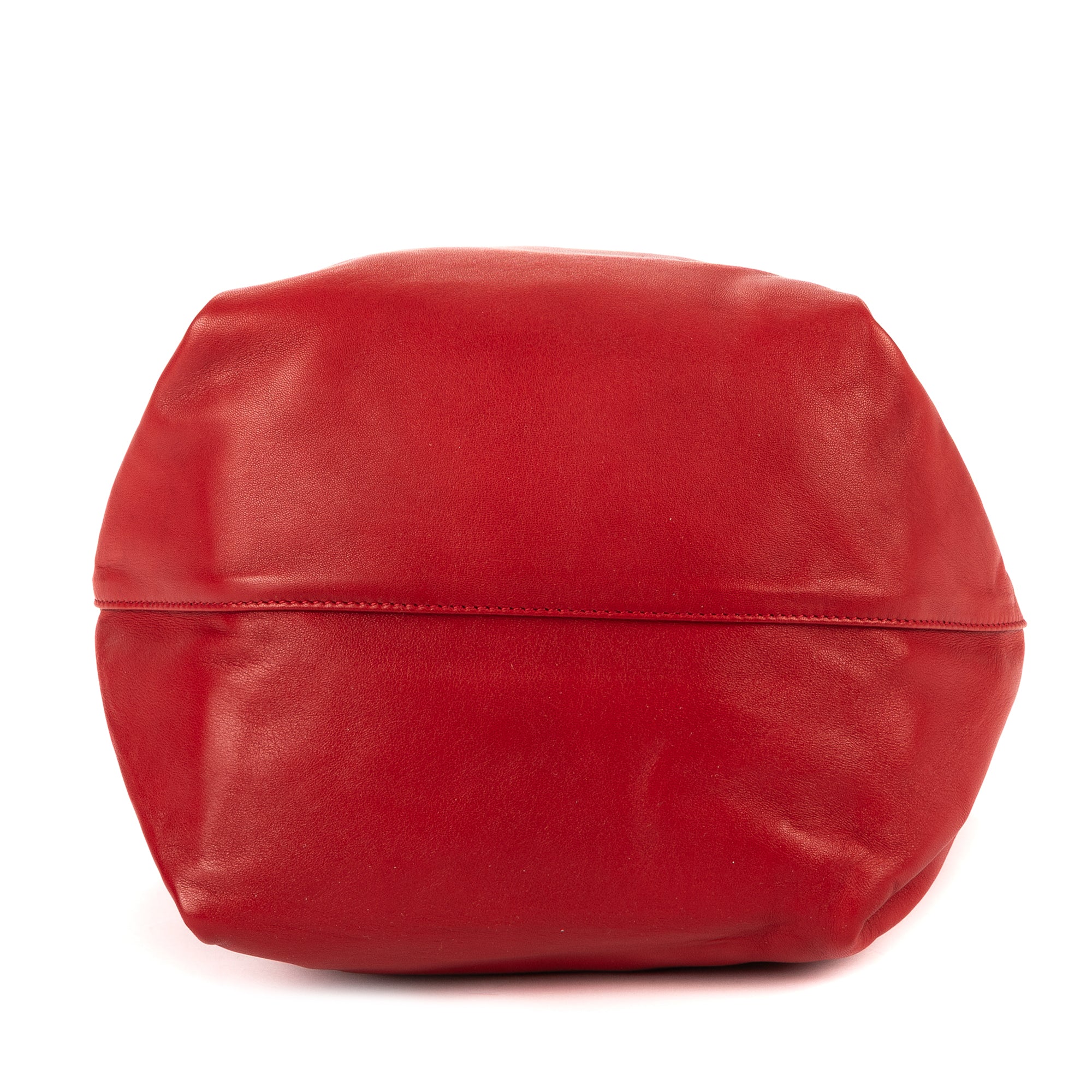 Bandolera Teddy tipo cubo de cuero liso rojo