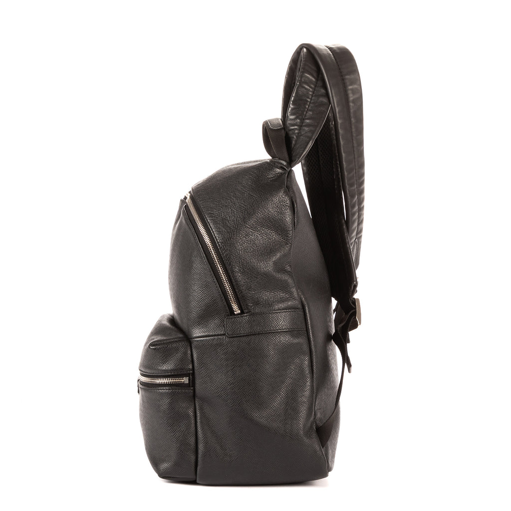 Mochila Discovery de piel Taiga negra