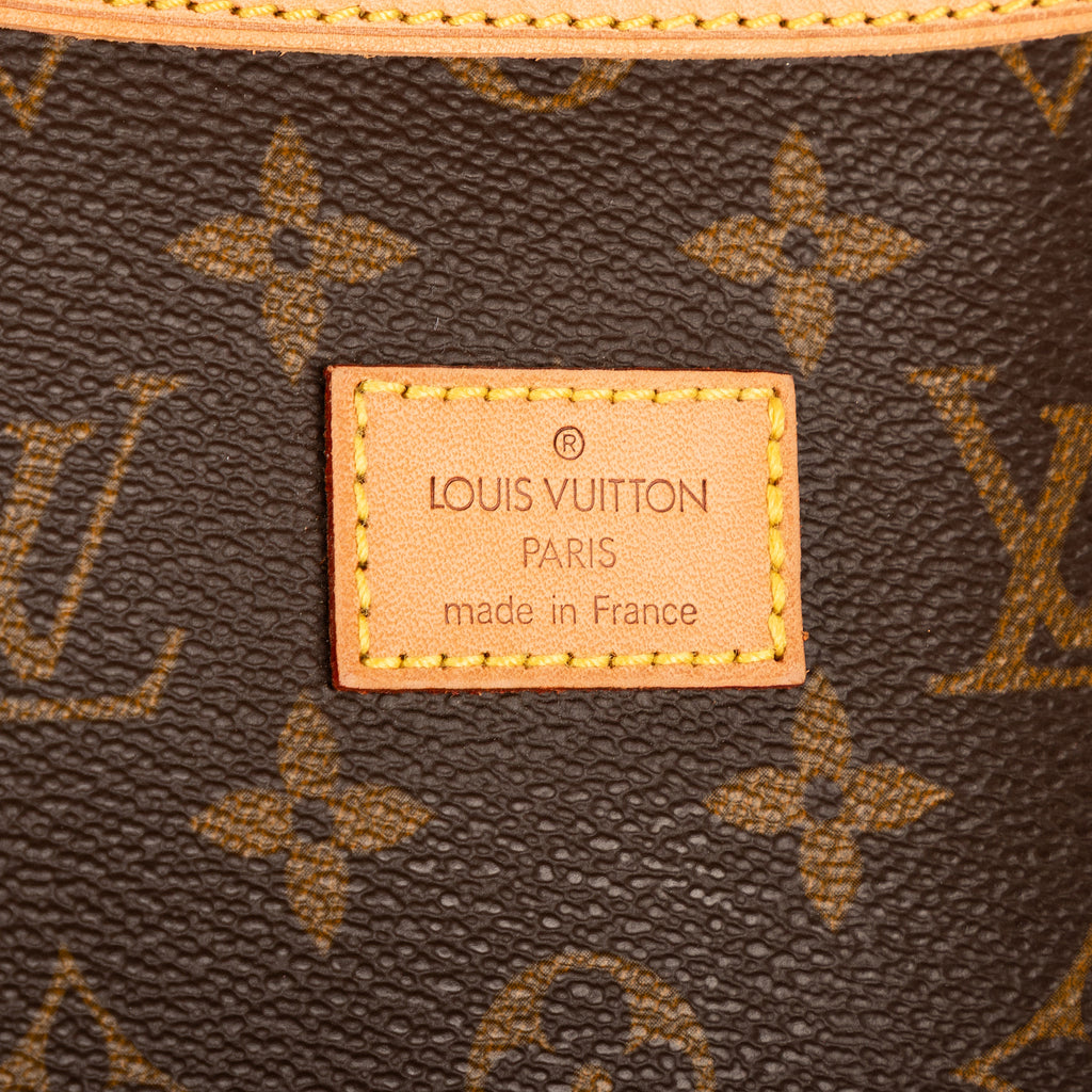 Crossbody Saumur GM Brown Monogram Canvas