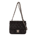 Bolso de Hombro Clásico Mini Solapa Piel Granulada Negra Caviar