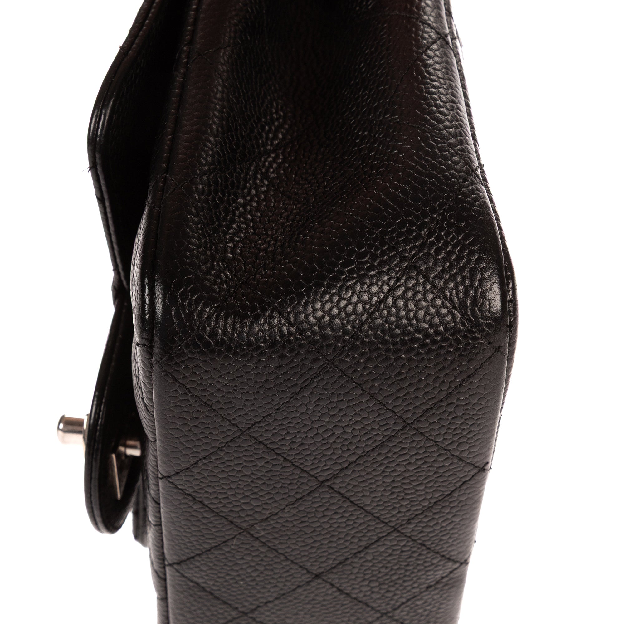 Bolso de Hombro Clásico Mini Solapa Piel Granulada Negra Caviar