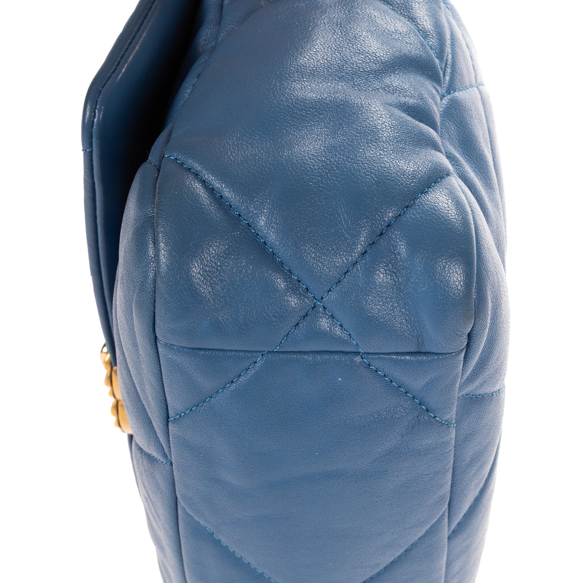 Shoulder Bag Classic 19 Flap Blue Lambskin Quilted Leather