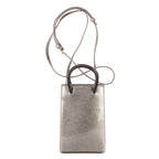 Sac shopping bandoulière format vertical porte-téléphone gris en cuir verni pailleté