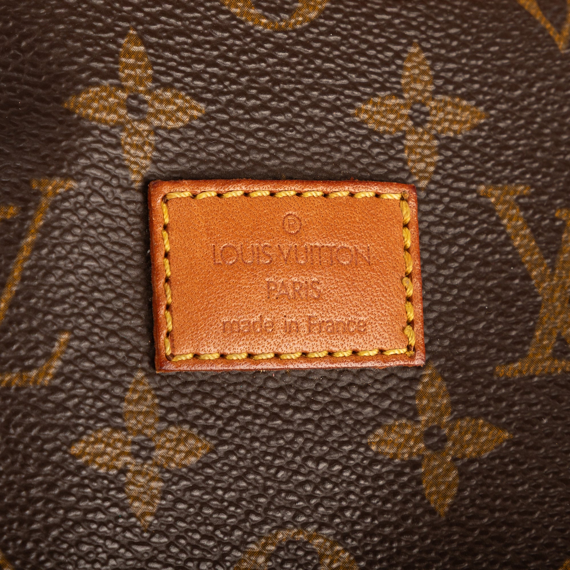 Bolso de hombro Saumur GM Lona Monogram Marrón