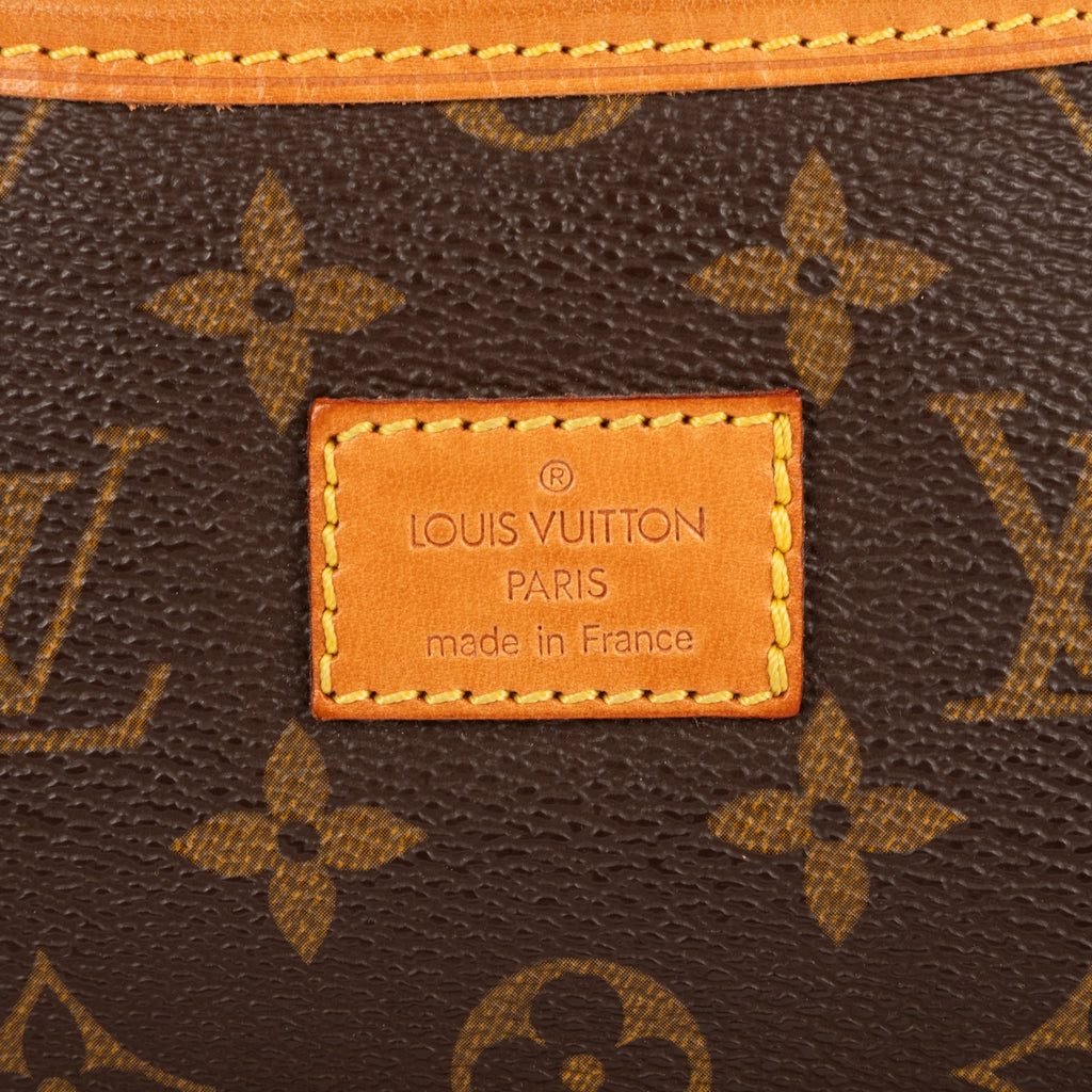Crossbody Saumur GM Brown Monogram Canvas