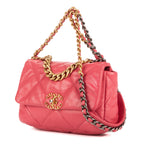 Bolso de Hombro Clásico 19 con Solapa Pequeño de Piel de Cordero Acolchada Rosa