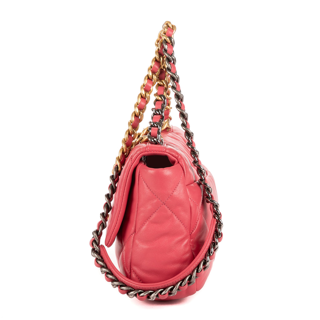 Bolso de Hombro Clásico 19 con Solapa Pequeño de Piel de Cordero Acolchada Rosa