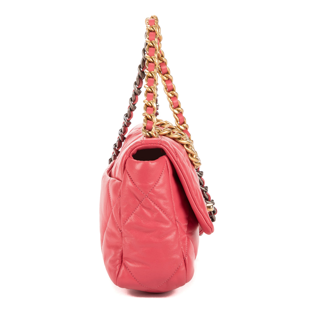 Bolso de Hombro Clásico 19 con Solapa Pequeño de Piel de Cordero Acolchada Rosa