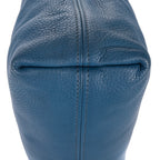 Bolso de hombro grande hobo con asa superior de piel Vitello Daino azul