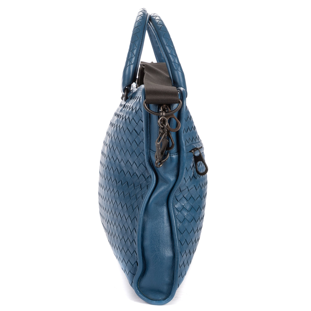 Shoulder Bag Veneto Messenger Blue Intrecciato Nappa Leather
