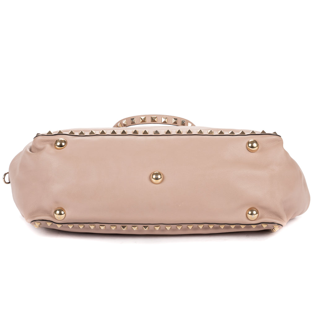 Bolso de mano Rockstud Tote Cuero de becerro tachonado rosa claro