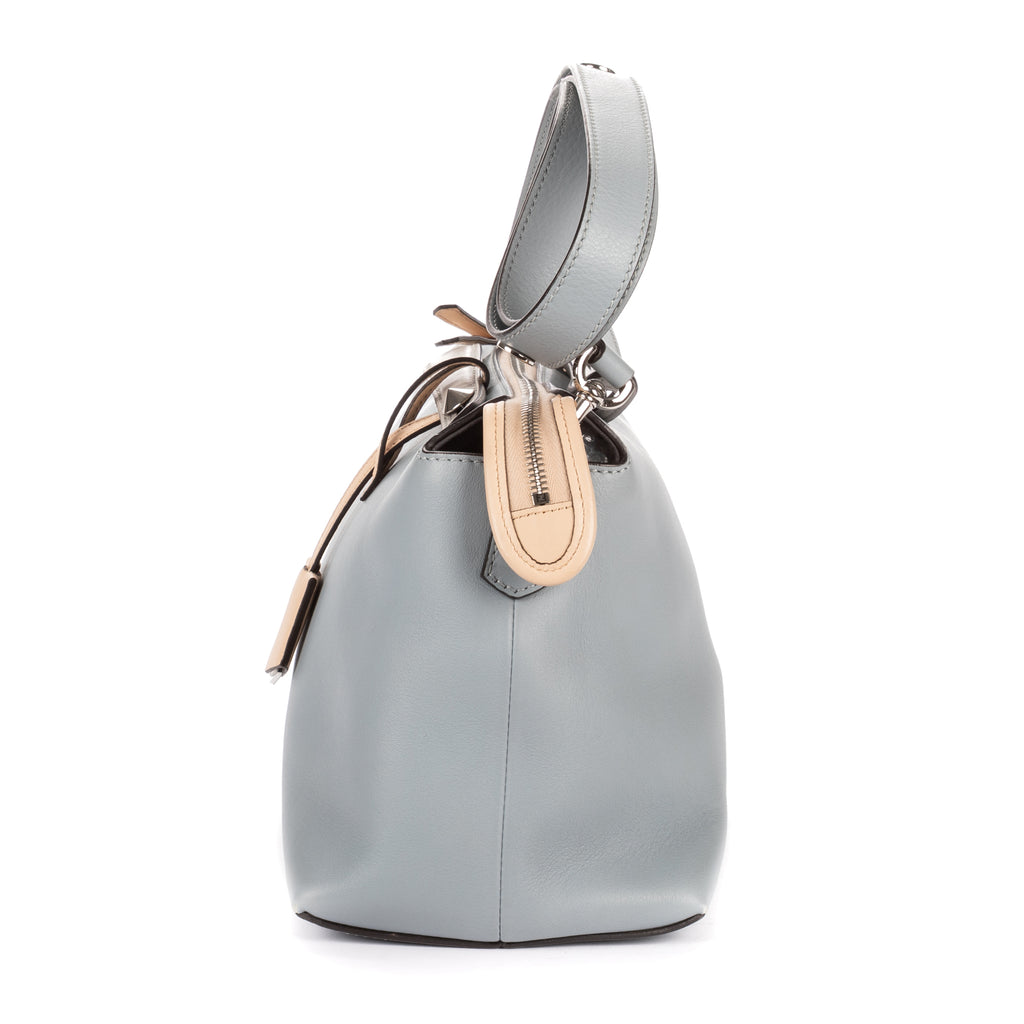 Sac porté épaule By The Way Medium en cuir de veau souple bleu clair