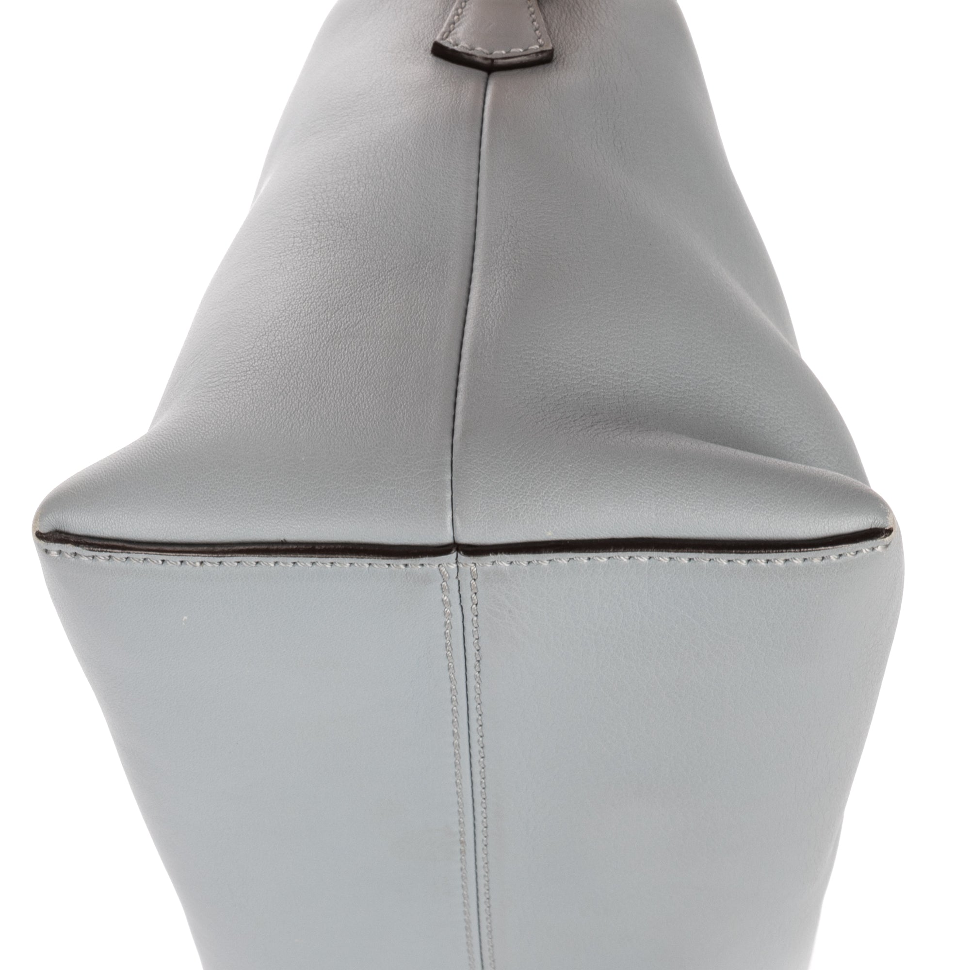 Sac porté épaule By The Way Medium en cuir de veau souple bleu clair