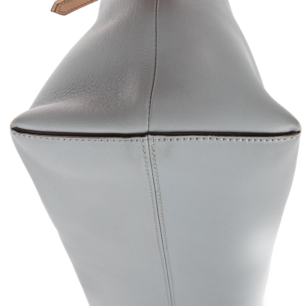 Sac porté épaule By The Way Medium en cuir de veau souple bleu clair
