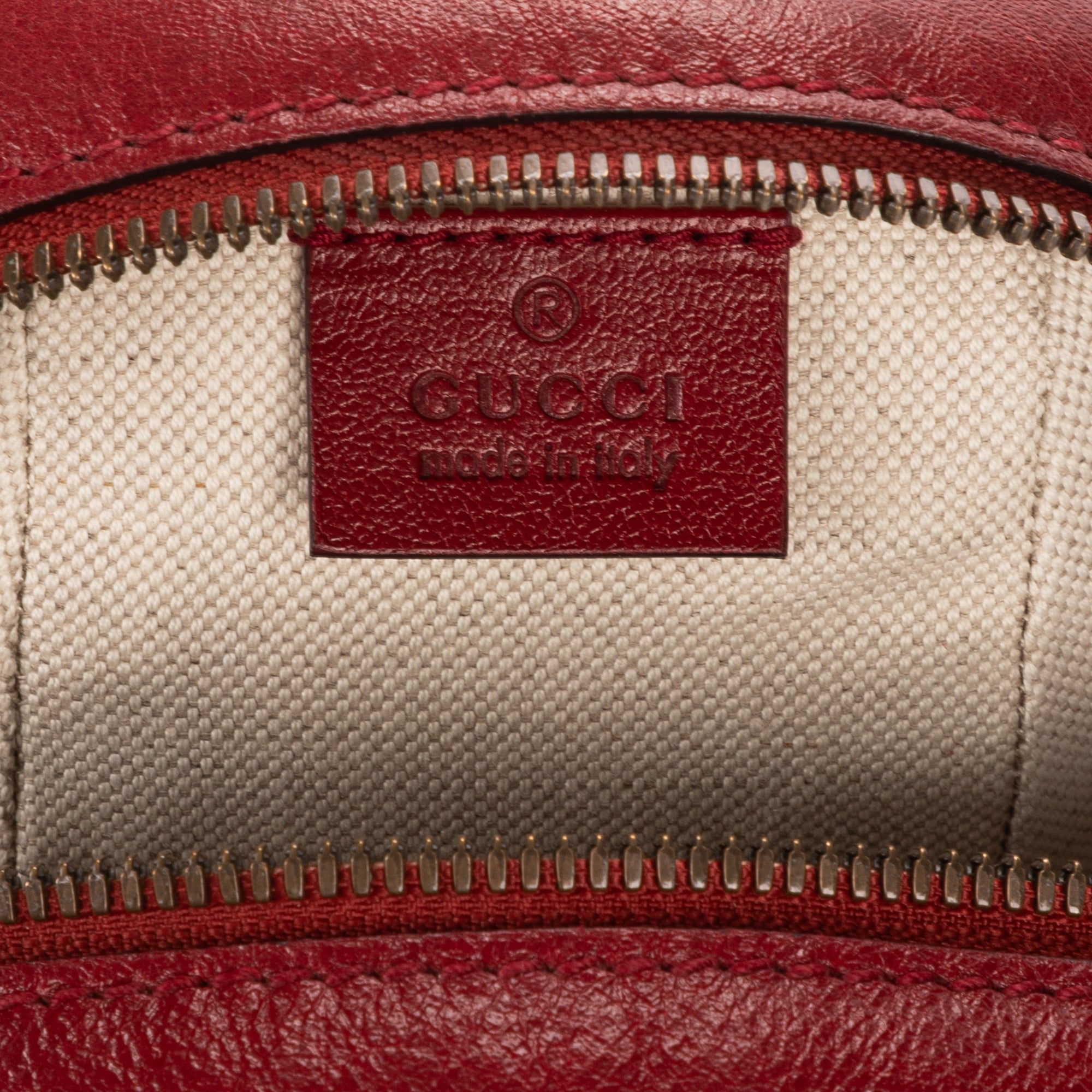 Sac bandoulière Mini Tifosa Ball Bag en cuir de veau grainé rouge