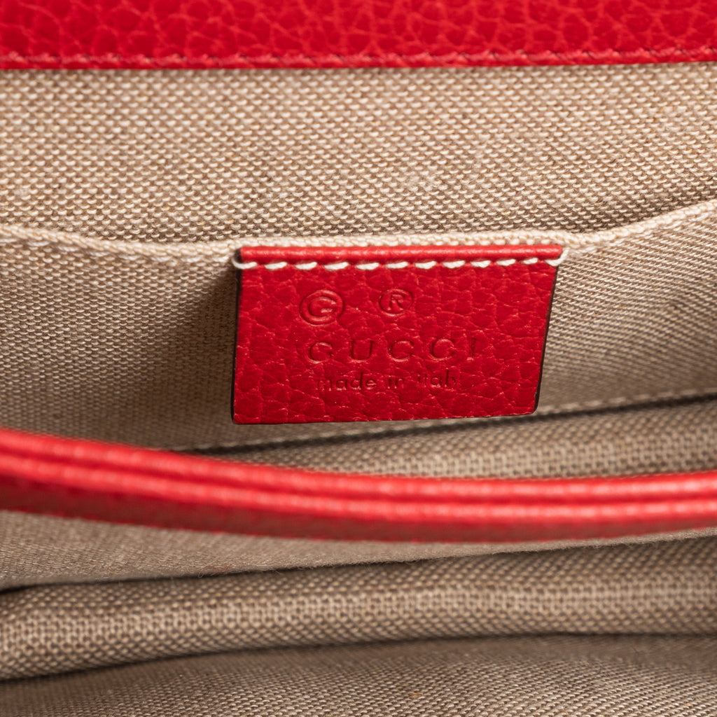 Shoulder Bag Small Interlocking GG Chain Crossbody Small Red Grained Calfskin Leather