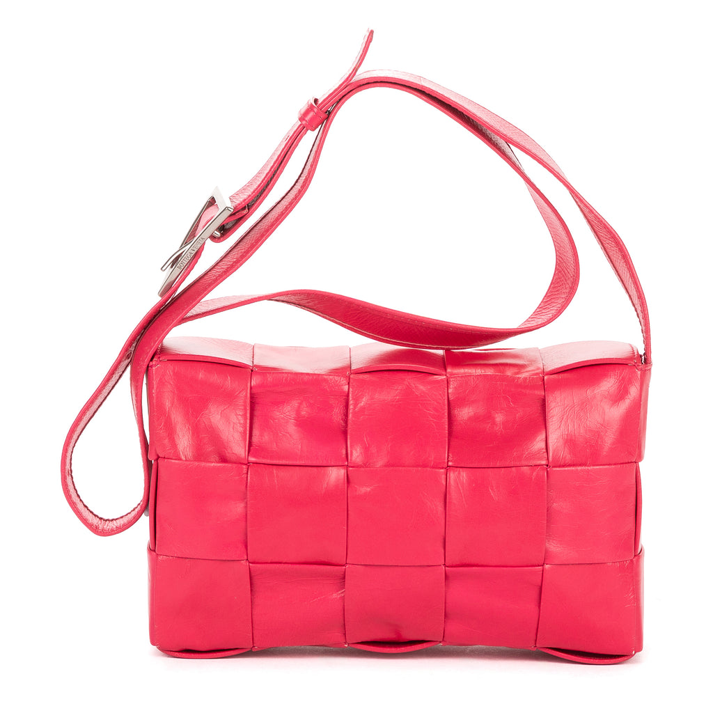 Shoulder Bag Small Cassette Crossbody Small Pink Intrecciato Leather