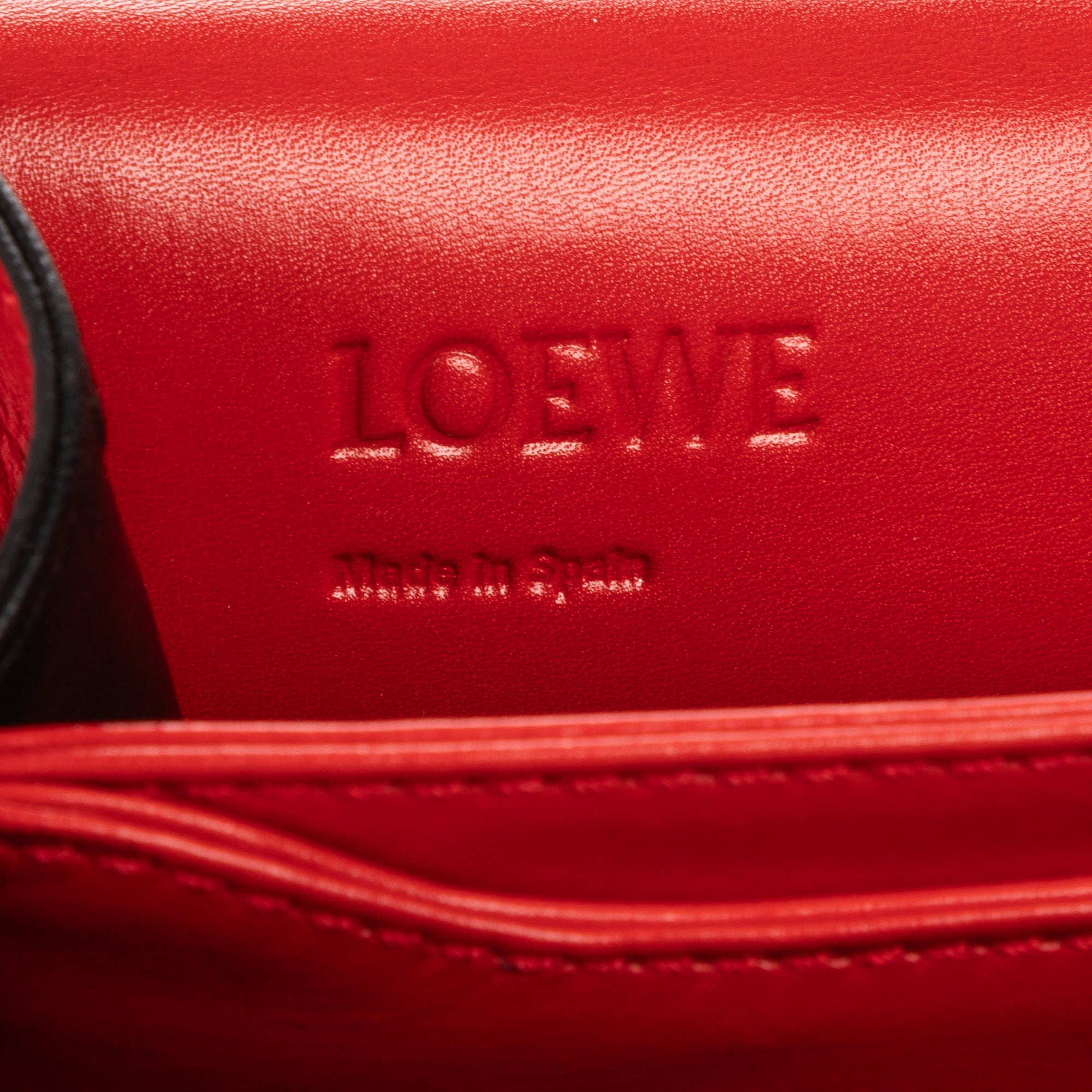 Shoulder Bag Medium Barcelona Medium Red Smooth Calfskin Leather