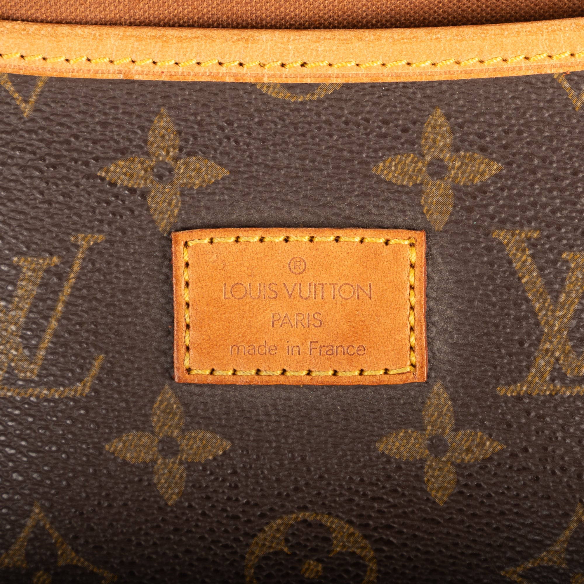Shoulder Bag Saumur GM Brown Monogram Canvas