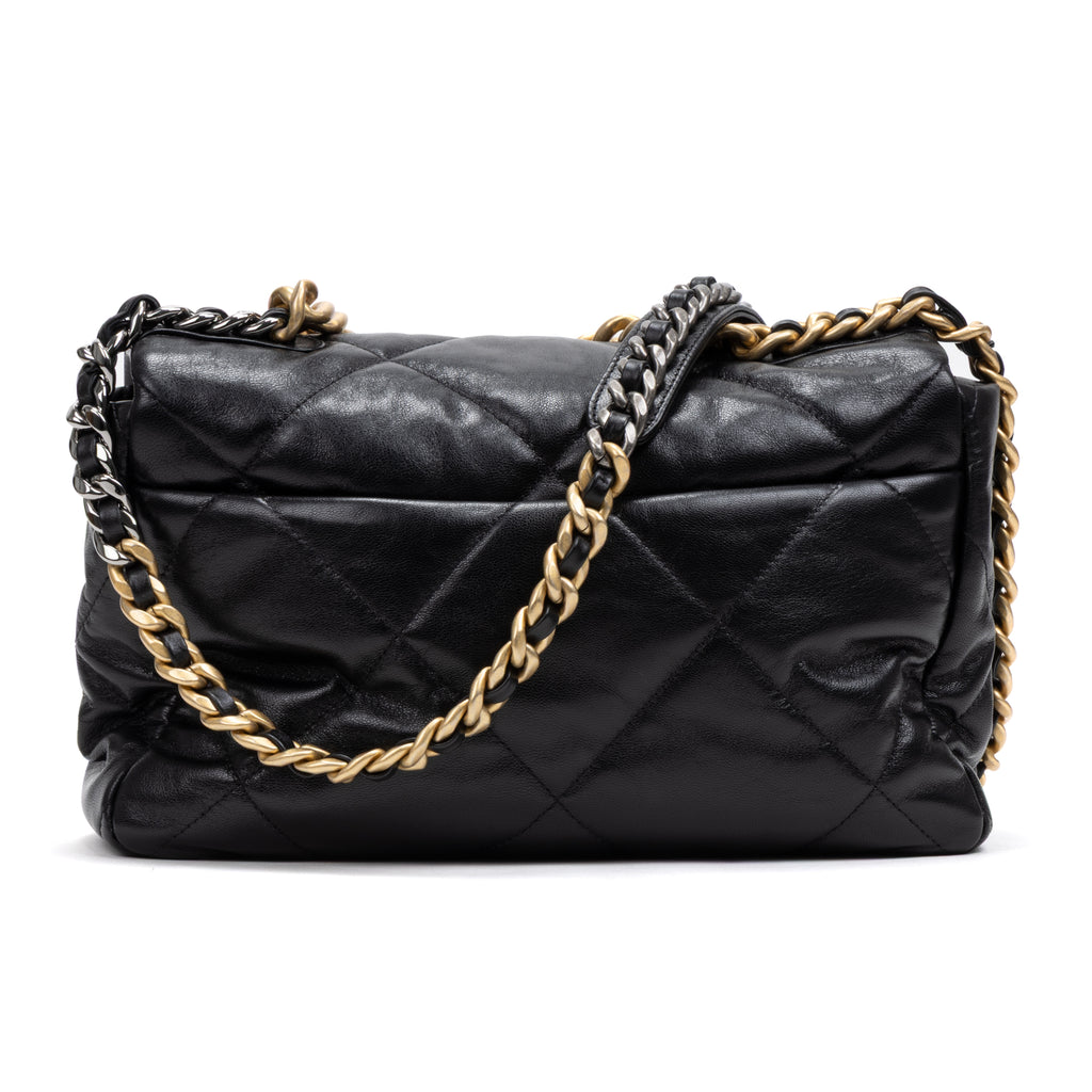 Shoulder Bag Classic 19 Flap Large Black Calfskin Quilted Leather