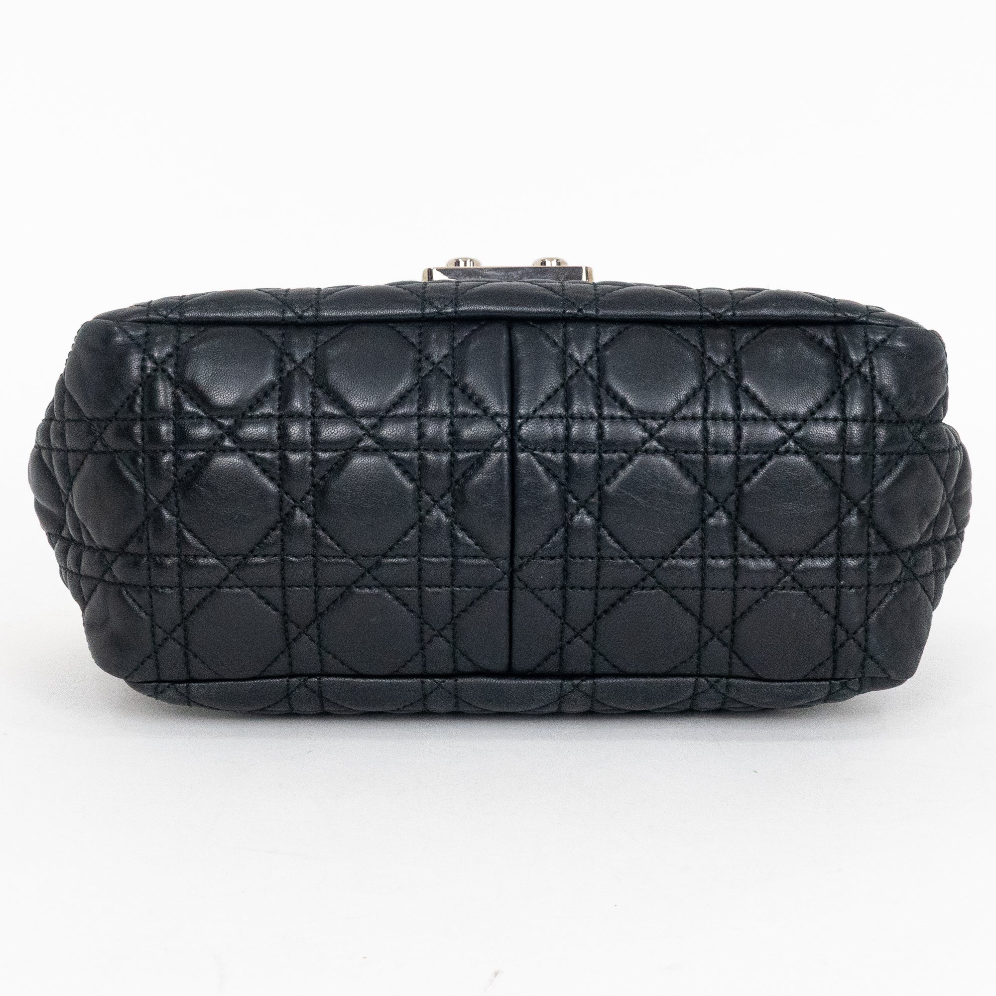 Shoulder Bag New Lock Black Cannage Leather