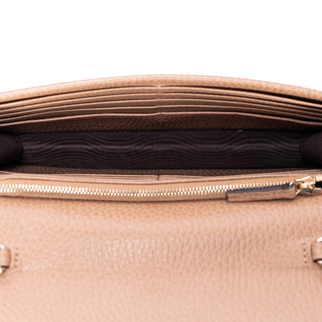 Shoulder Bag Interlocking G Chain Wallet Mini Beige Calfskin Grained Leather