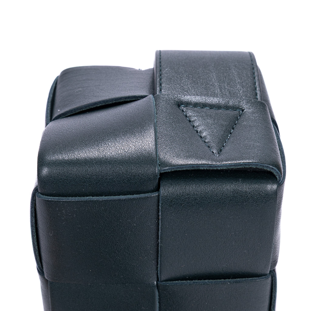Shoulder Bag Brick Cassette Small Black Intrecciato Leather