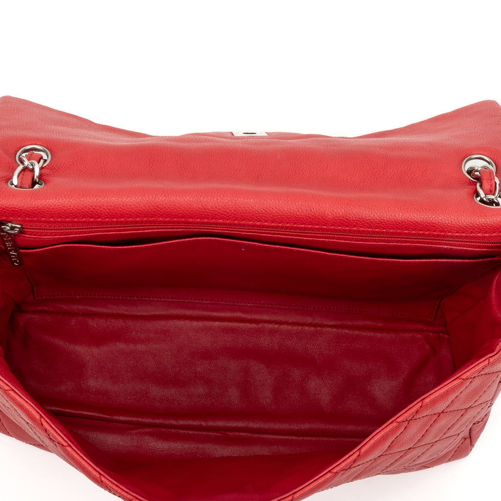 Shoulder Bag Classic Soft Flap Maxi Red Caviar Quilted Leather