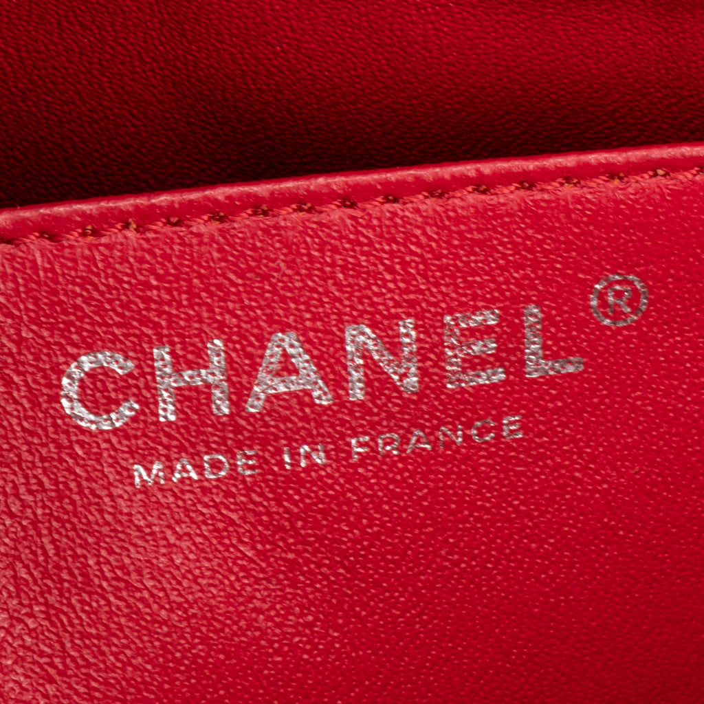 Shoulder Bag Classic Soft Flap Maxi Red Caviar Quilted Leather