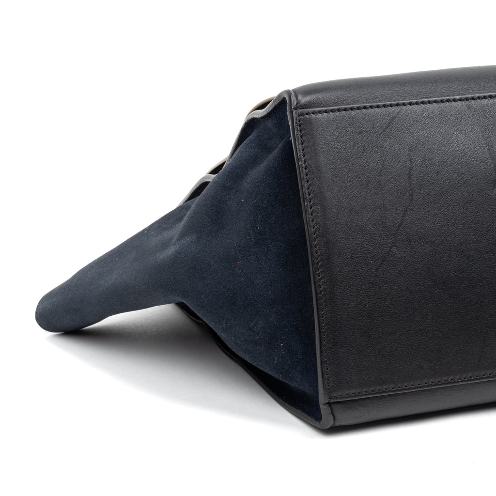 Shoulder Bag Trapeze Medium Black Calfskin Leather/Suede leather