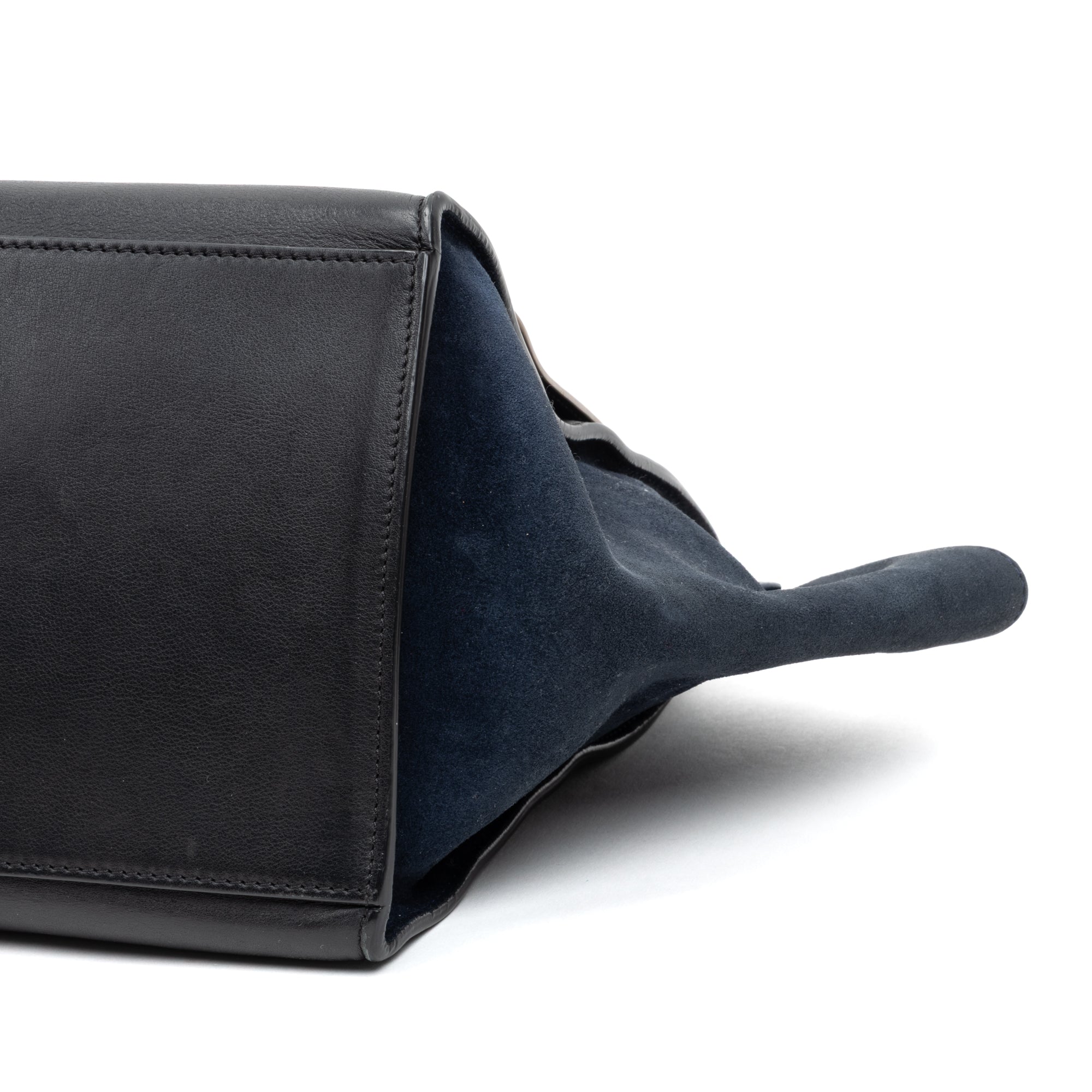 Shoulder Bag Trapeze Medium Black Calfskin Leather/Suede leather