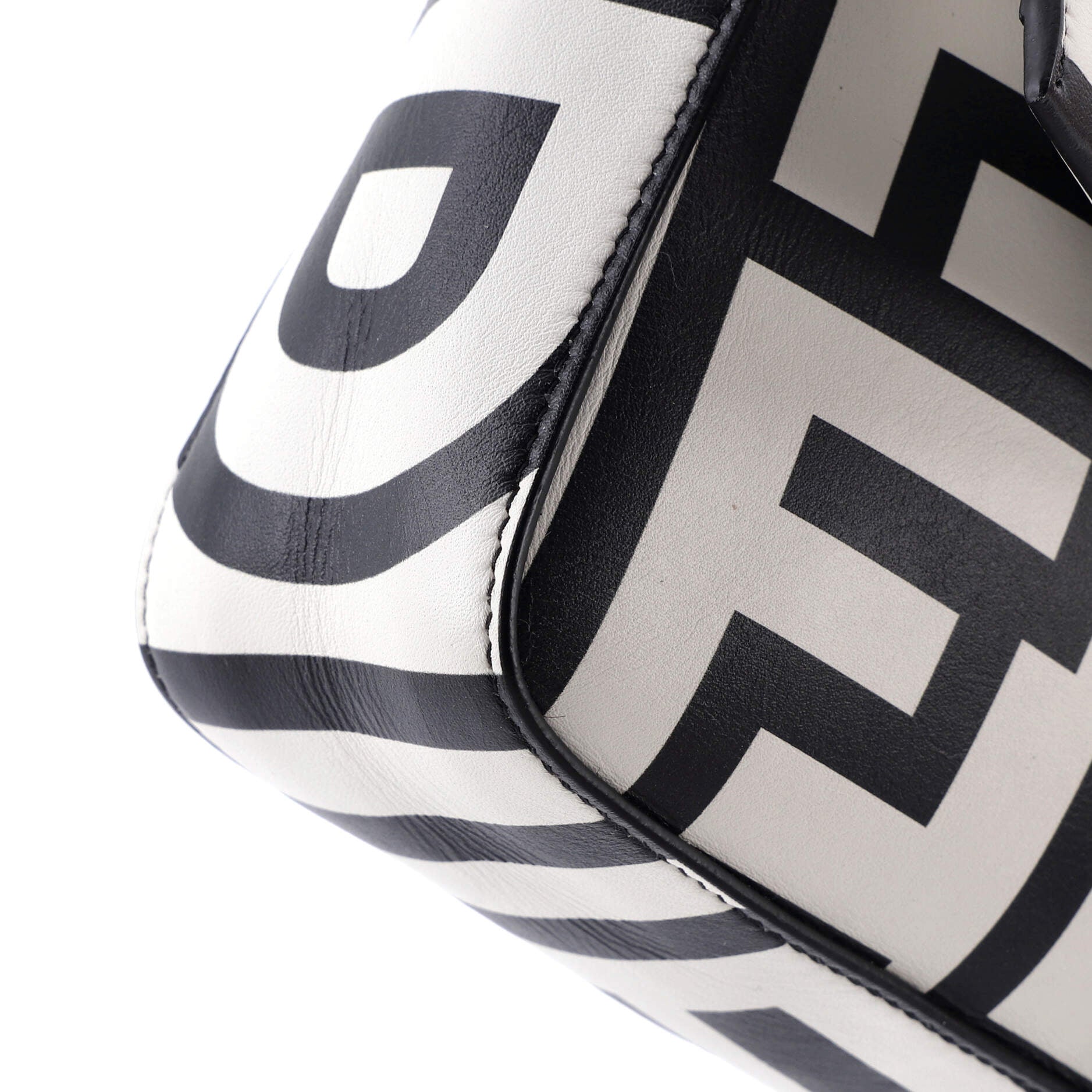 Shoulder Bag Marc Jacobs Baguette NM Medium White Printed Calfskin Leather