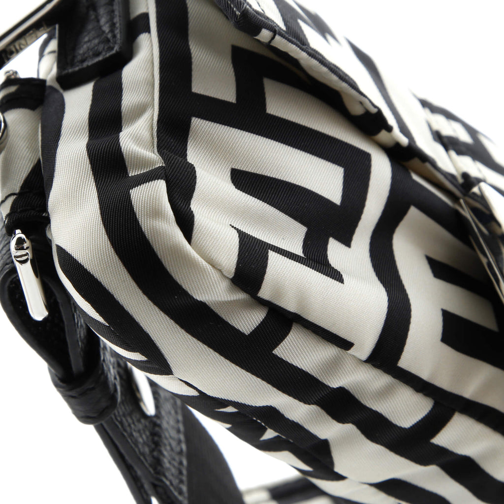 Shoulder Bag Marc Jacobs Baguette NM White Printed Nylon Canvas