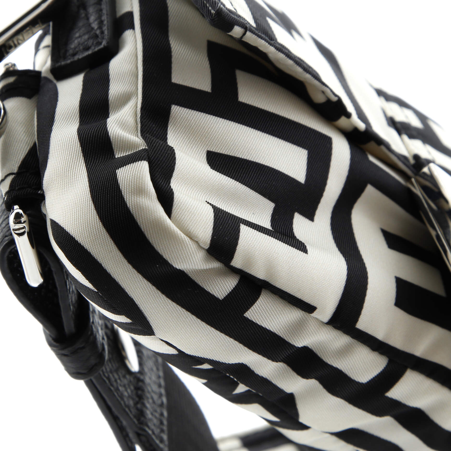 Shoulder Bag Marc Jacobs Baguette NM White Printed Nylon Canvas