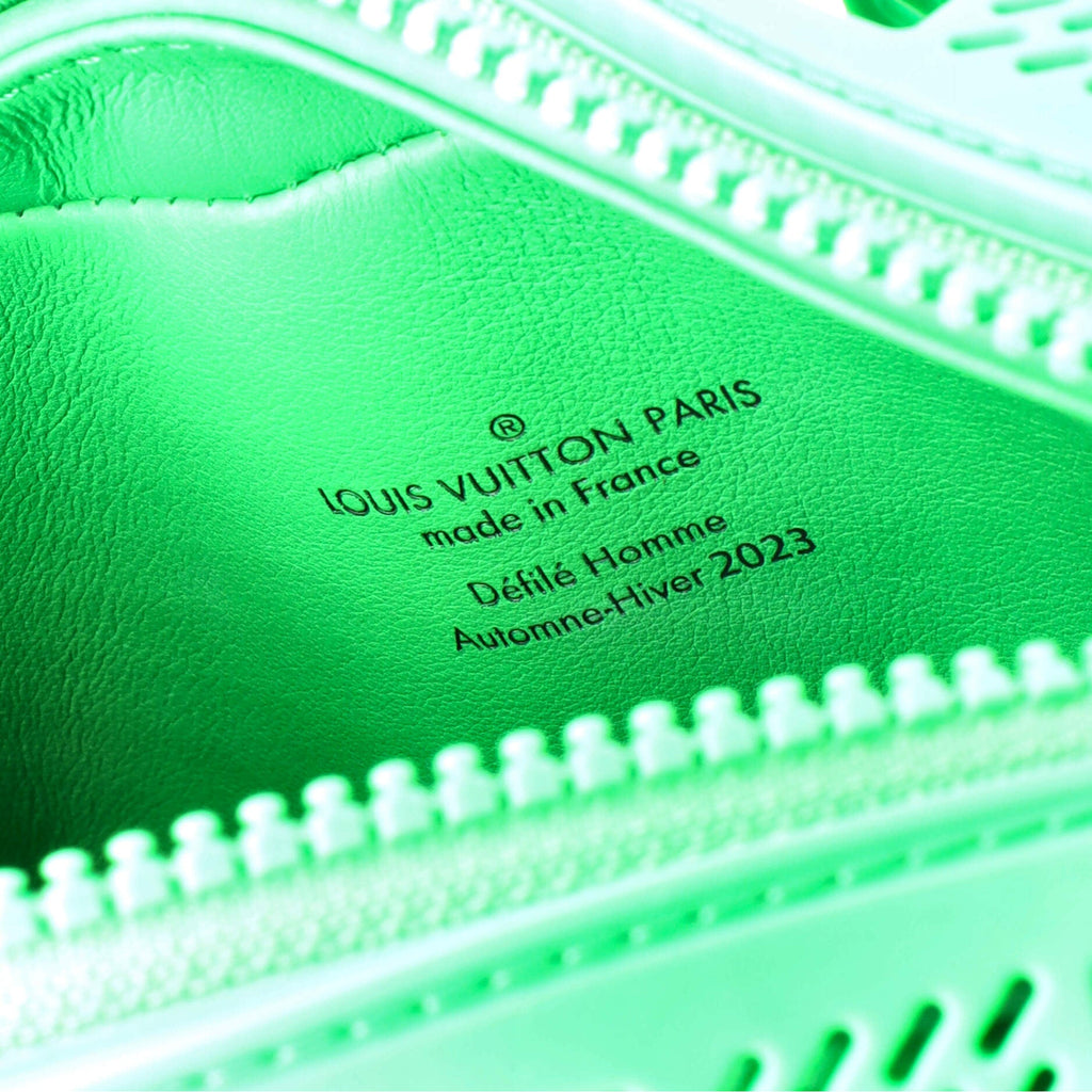 Shoulder Bag Ltd. Ed. Defile Automne-Hiver 2023 Soft Trunk Mini Green Recycled Perforated Rubber
