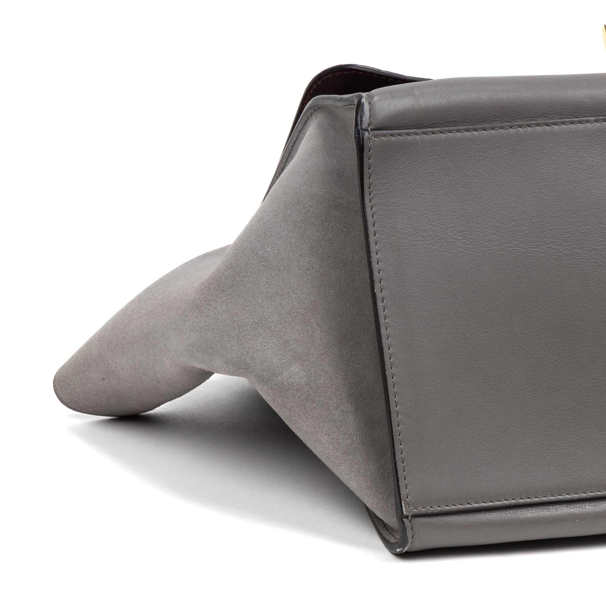 Shoulder Bag Trapeze Grey Crocodile Embossed Suede