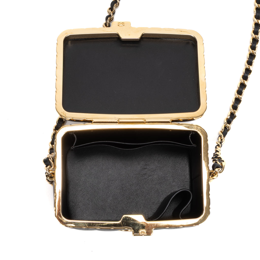 Shoulder Bag Lock Frame Vanity Case Black Quilted Lambskin