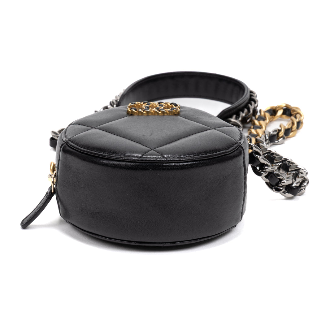 Shoulder Bag 19 Round Chain Clutch Small Black Large Quilted Lambskin