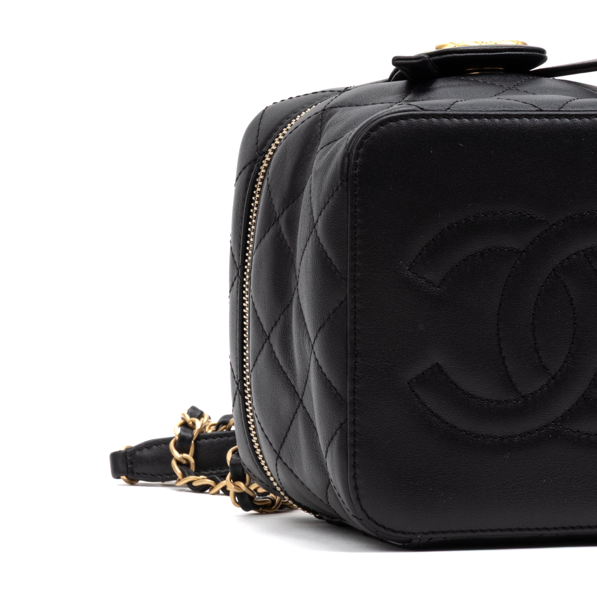 Shoulder Bag Chain Bar Vanity Case Small Black Quilted Lambskin