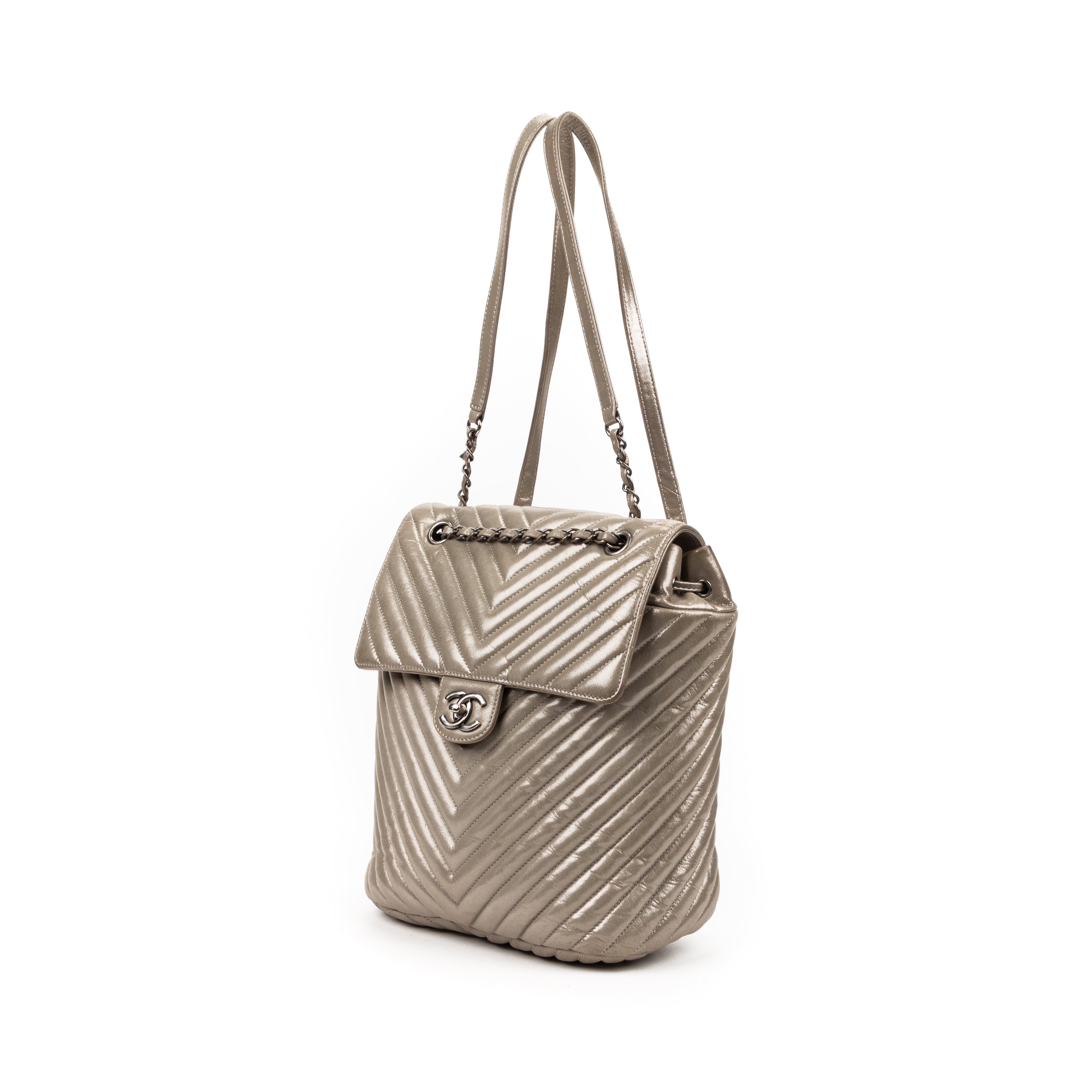 Backpack Urban Spirit Backpack Metallic Silver Iridescent Chevron Quilted Leather