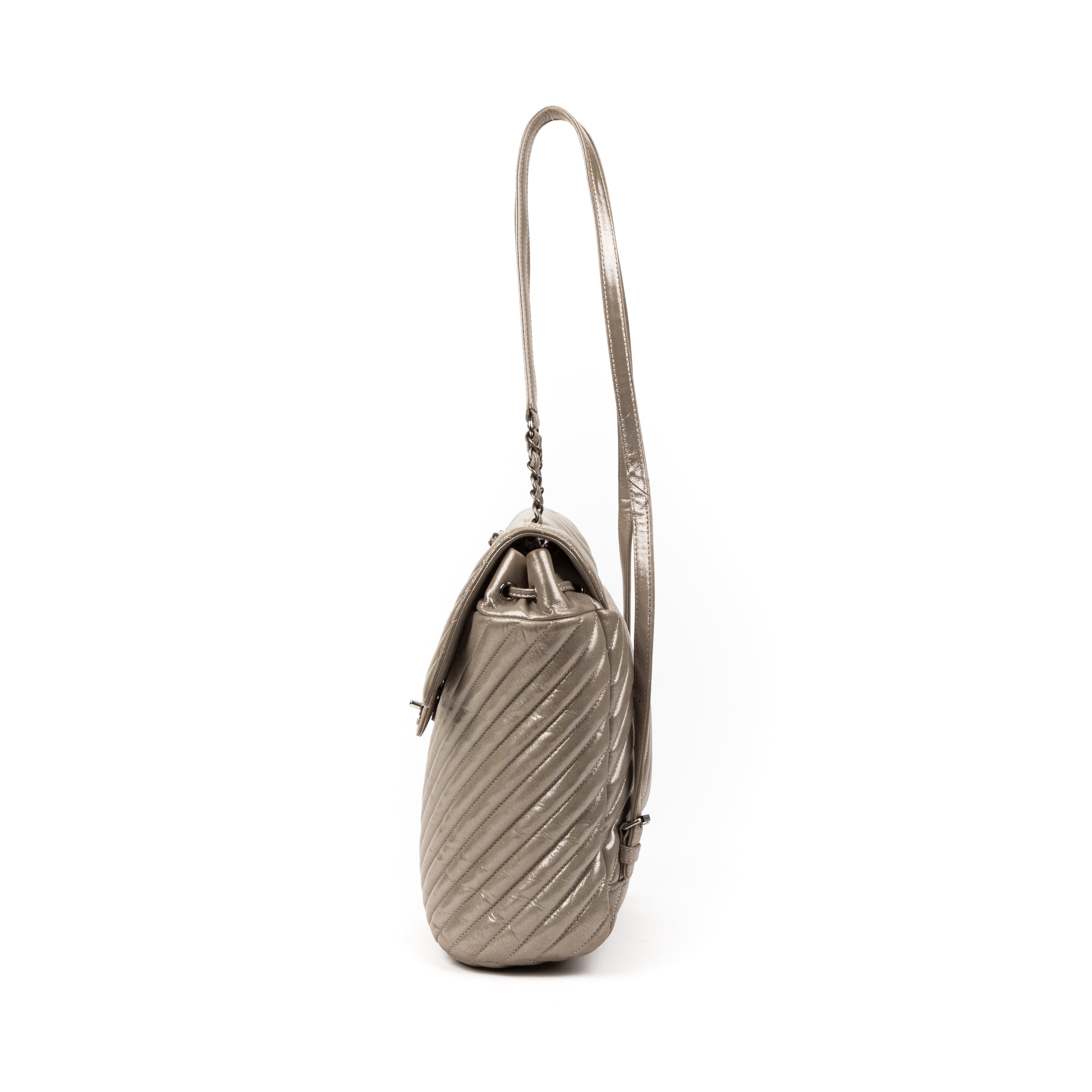 Backpack Urban Spirit Backpack Metallic Silver Iridescent Chevron Quilted Leather