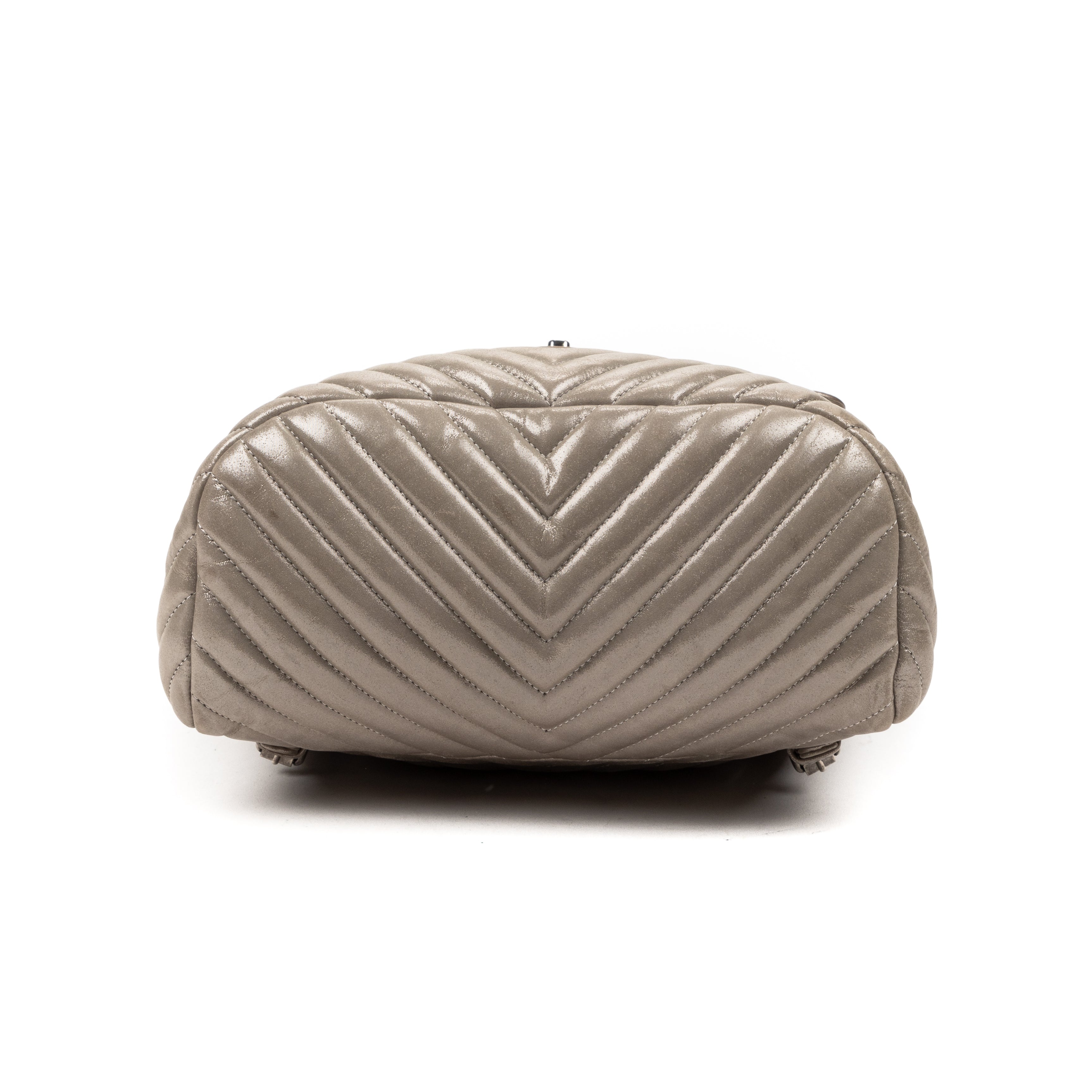 Backpack Urban Spirit Backpack Metallic Silver Iridescent Chevron Quilted Leather