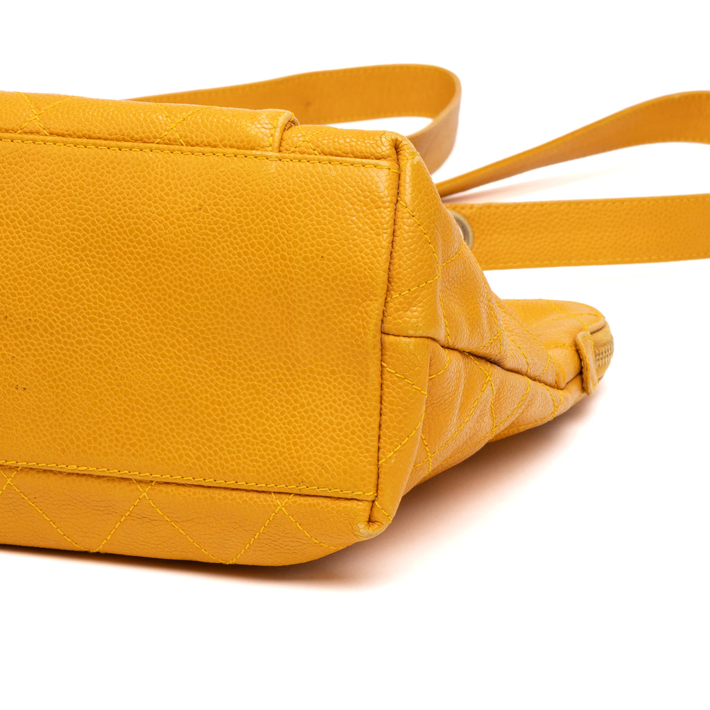 Shoulder Bag CC Logo Chain Tote Yellow Lambskin Quilted Leather