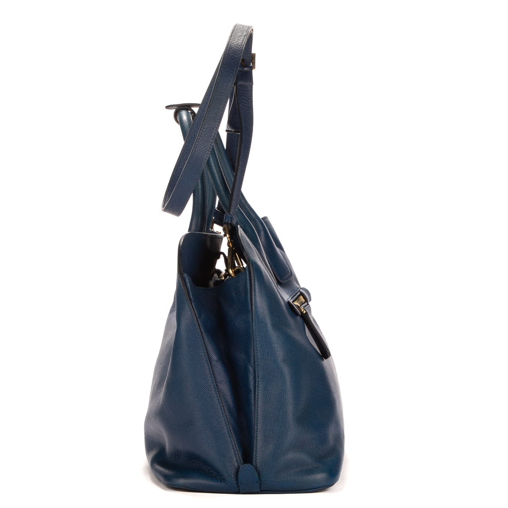 Handbag Front zip tote Blue Saffiano Leather