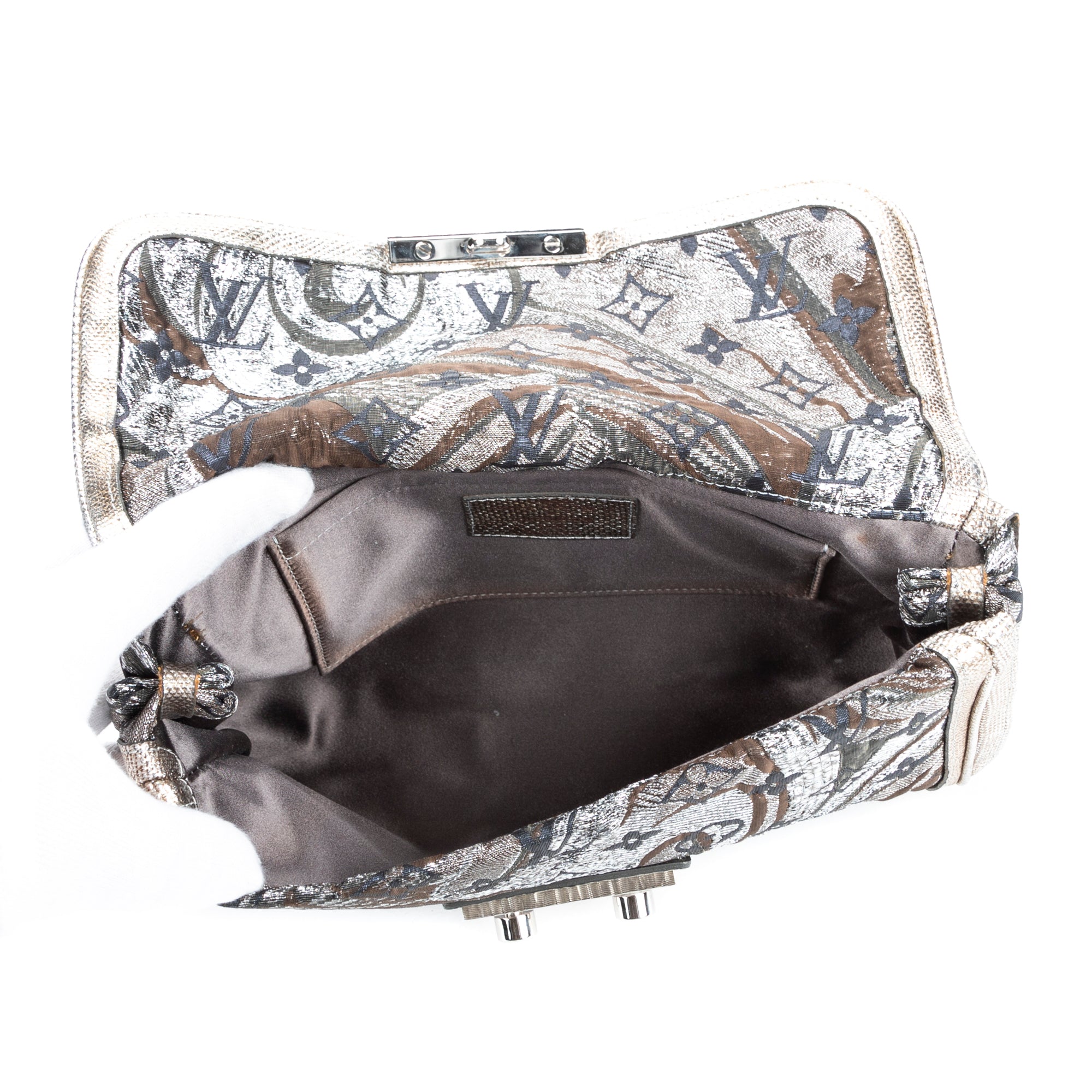 Pochette Thalie noire matelassée en toile brodée édition limitée