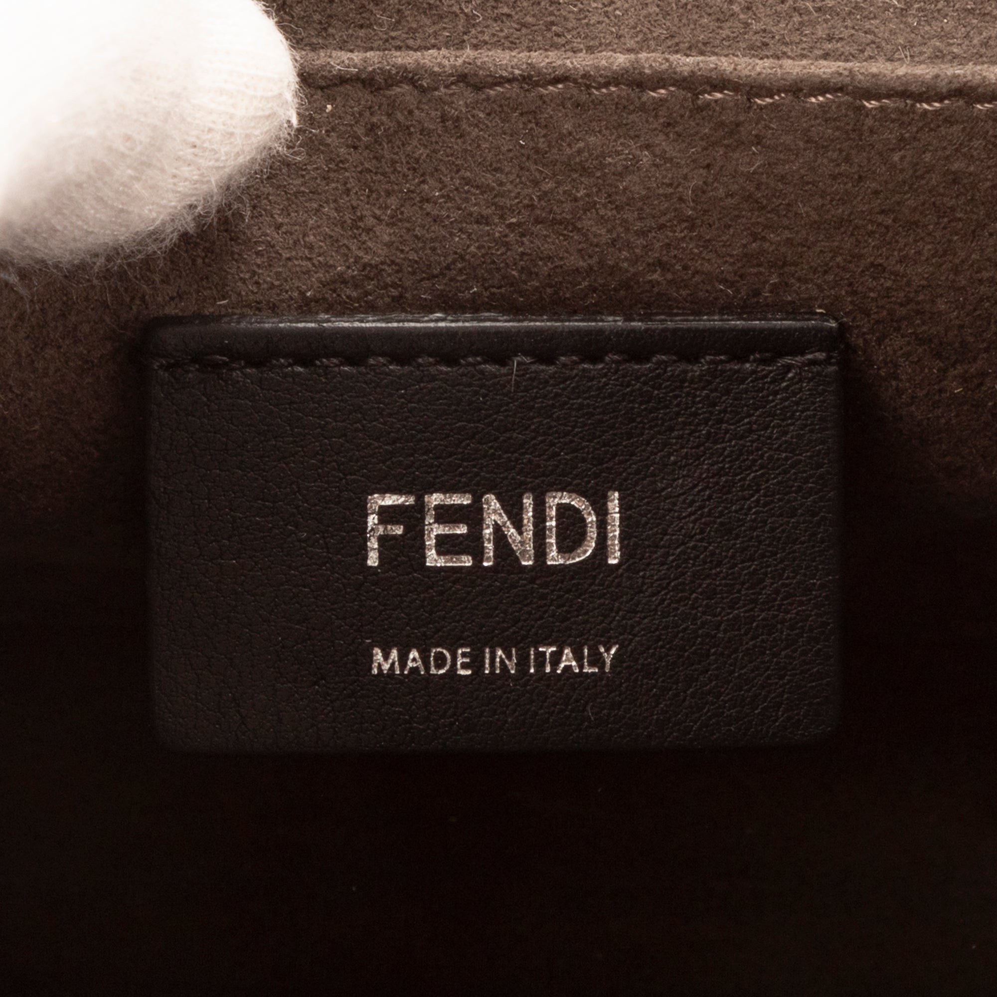 Sac Bandoulière Kan I en Cuir de Veau Beige