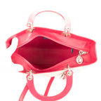 Bolso de mano de mujer grande de piel color marfil con grabado cannage